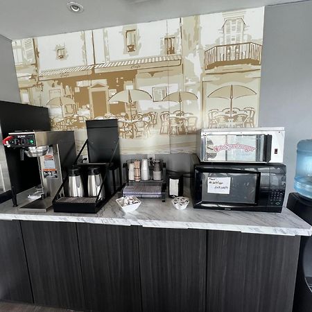 Thriftlodge Saskatoon Bagian luar foto