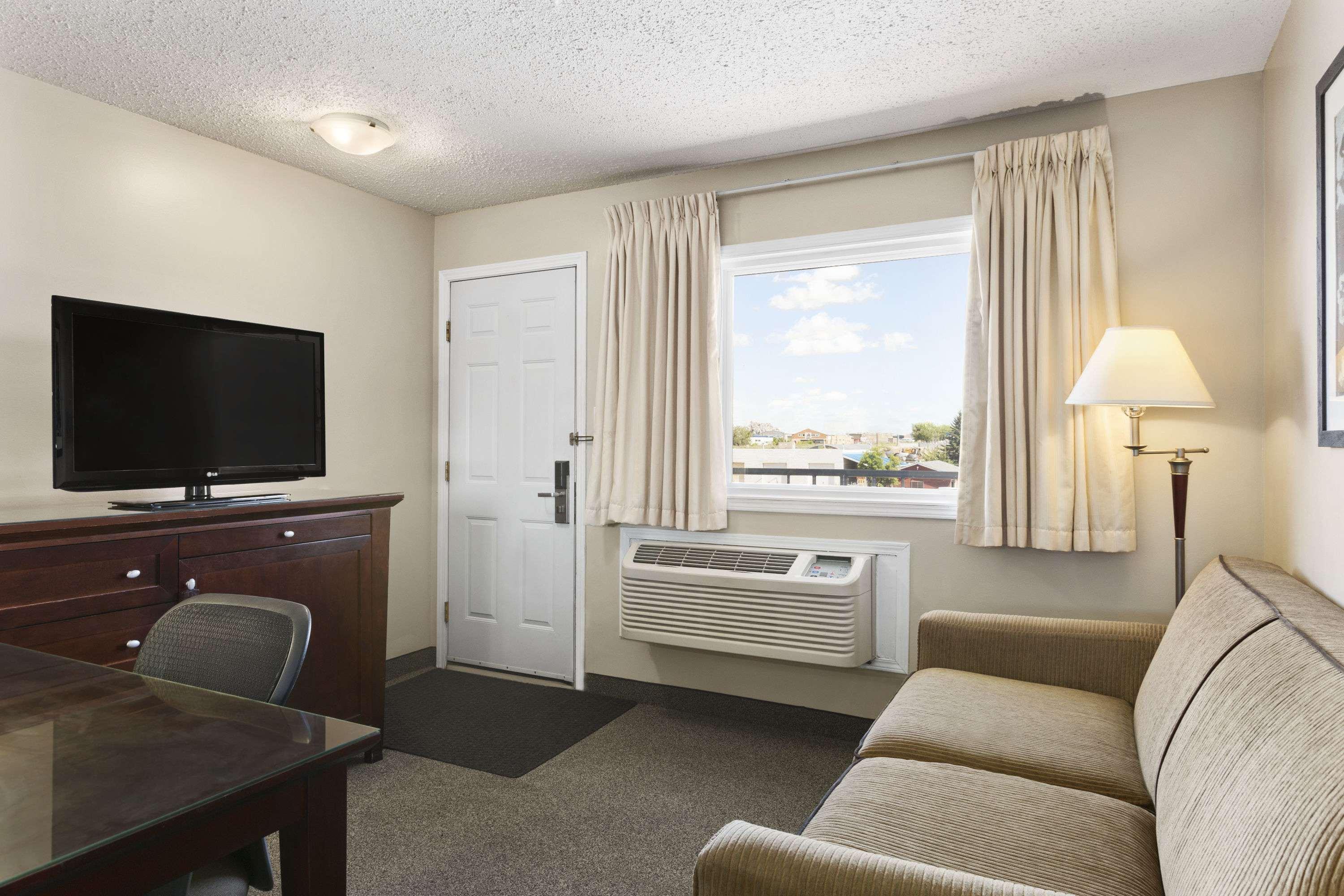 Thriftlodge Saskatoon Bagian luar foto