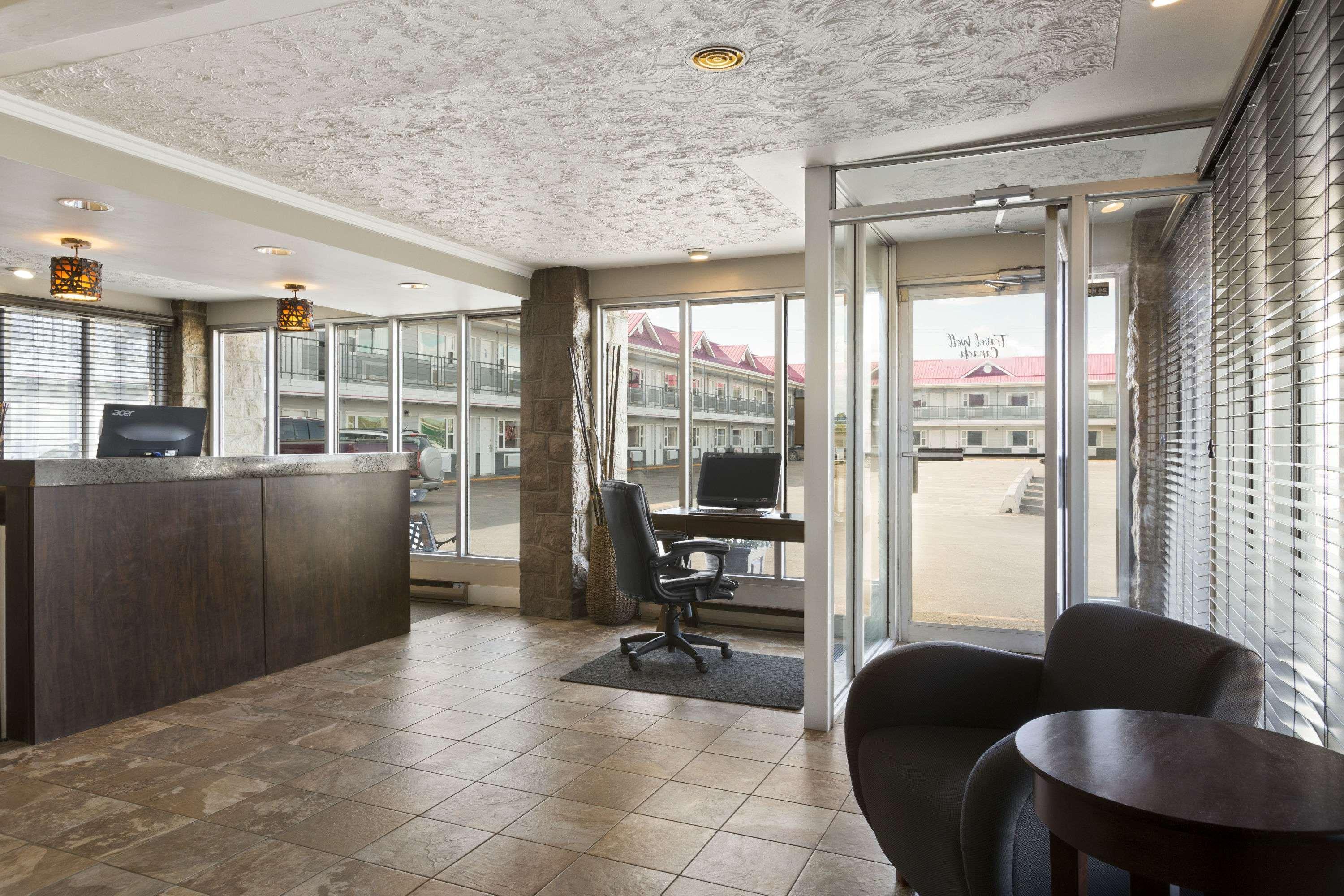 Thriftlodge Saskatoon Bagian luar foto