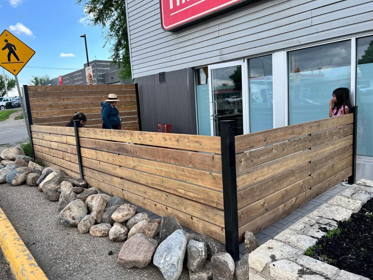 Thriftlodge Saskatoon Bagian luar foto