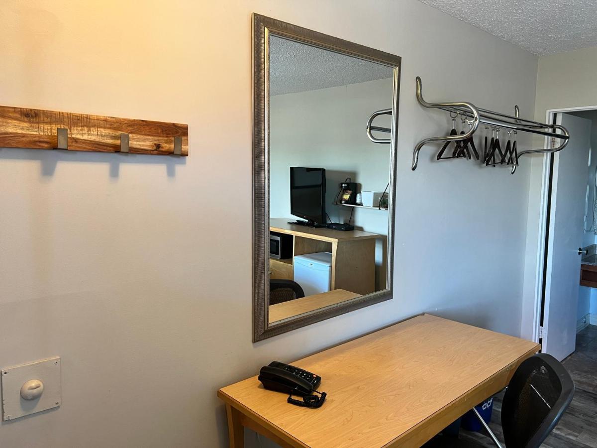 Thriftlodge Saskatoon Bagian luar foto