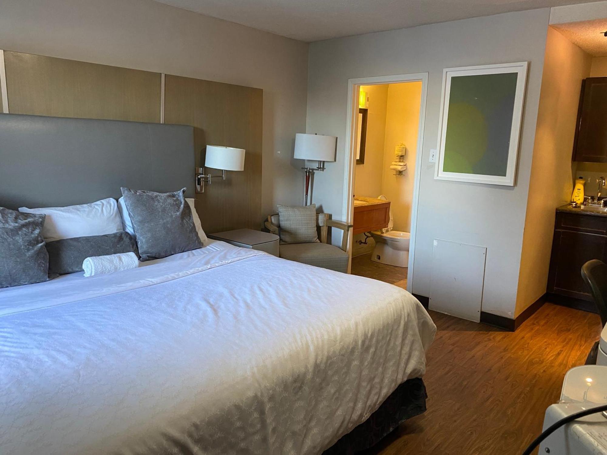 Thriftlodge Saskatoon Bagian luar foto