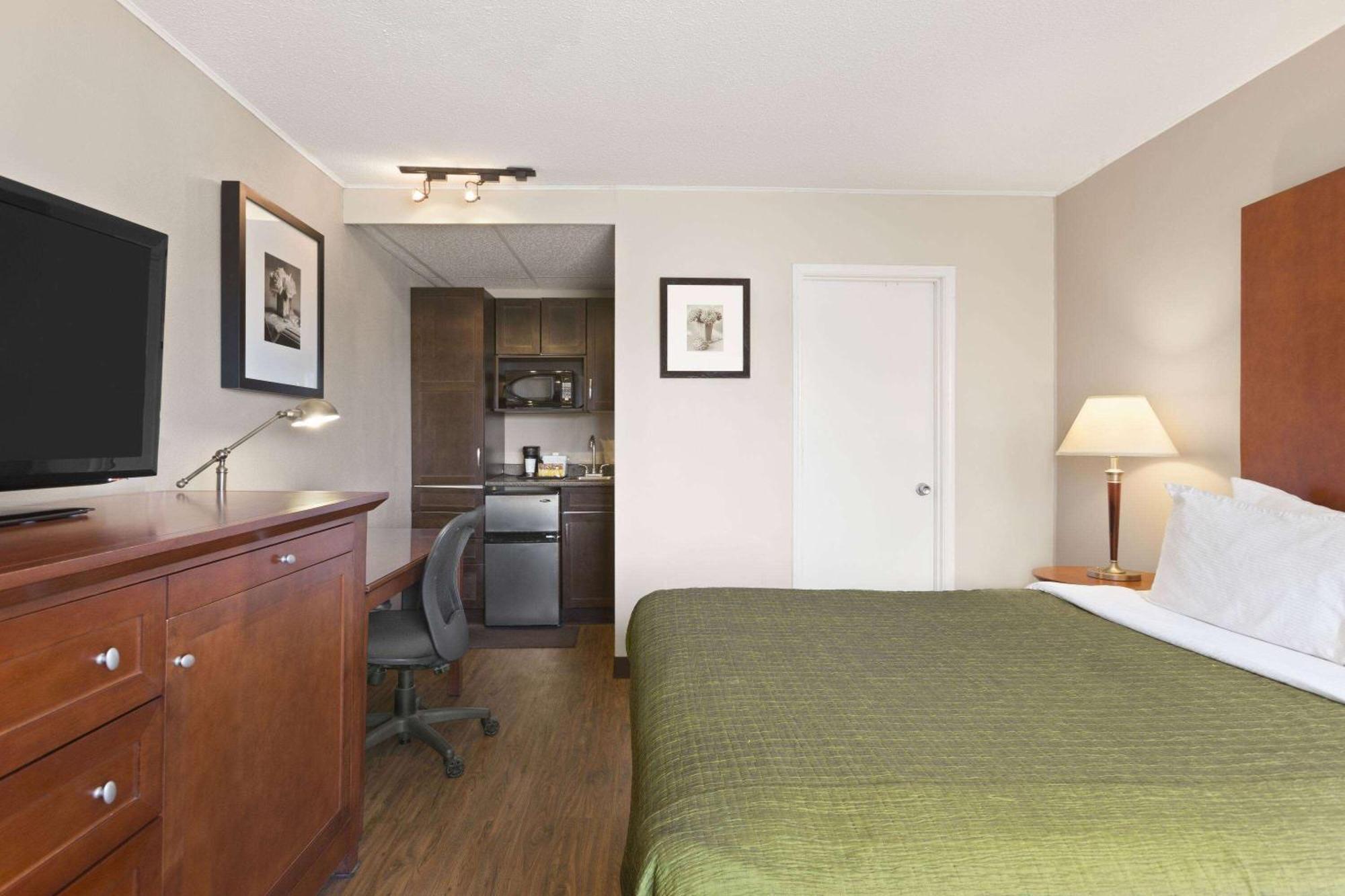 Thriftlodge Saskatoon Bagian luar foto