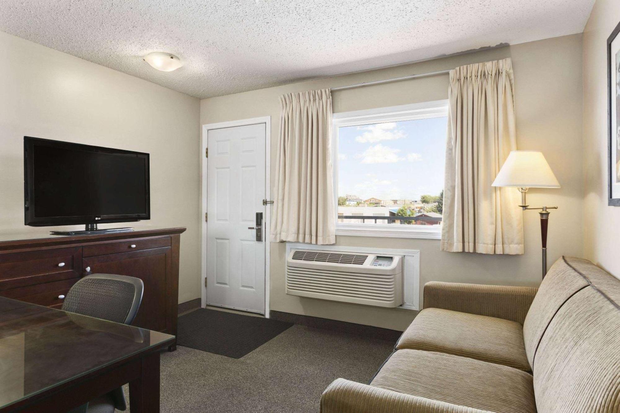 Thriftlodge Saskatoon Bagian luar foto